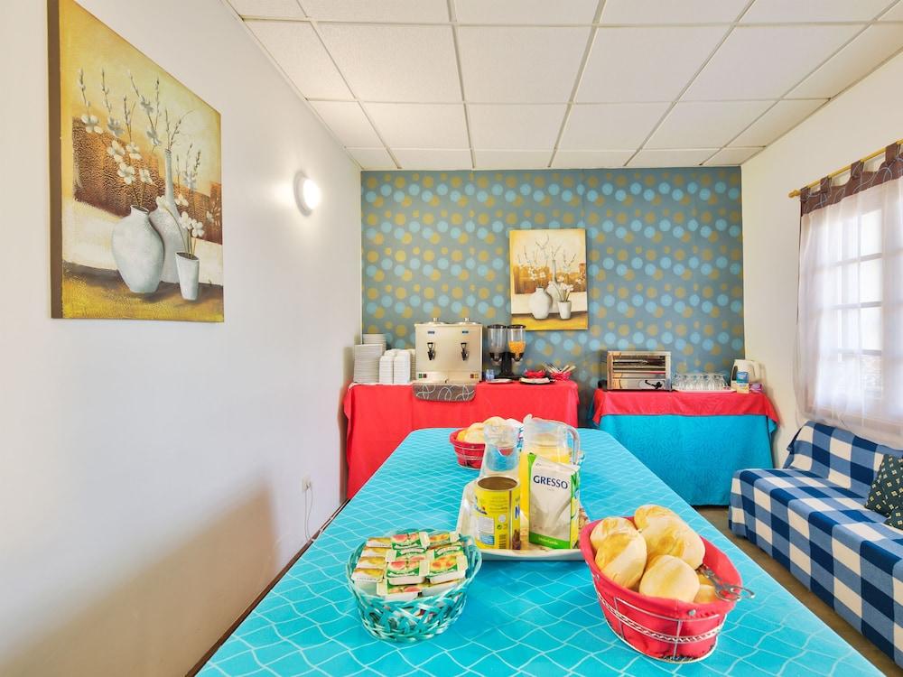 Hospedaria 5 Bicas Авиеро Екстериор снимка